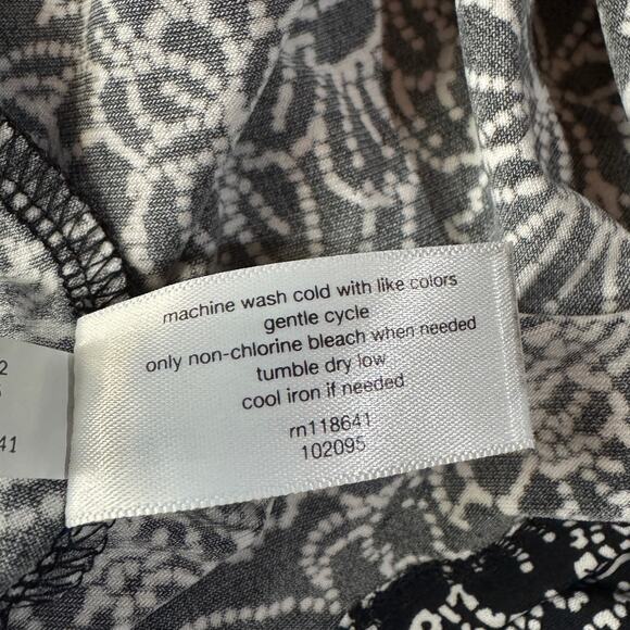 Lane Bryant 18/20 Top Floral Stretch Layered V-Neck Sleeveless Draped Accent - Picture 9 of 9